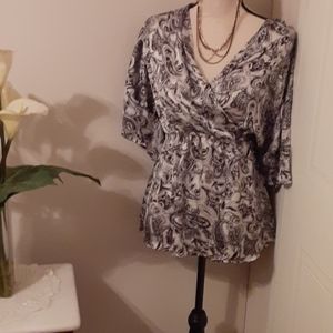 Blouse/Shirt, Looks amazing with ANY suite